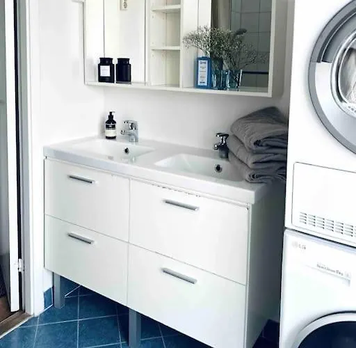 Apartment Utsikt, Sentralt Og Romslig!