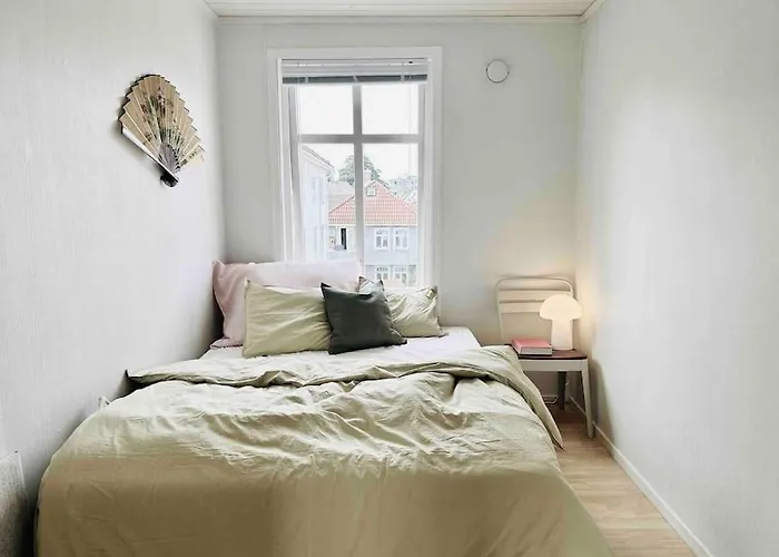Apartment Utsikt, Sentralt Og Romslig! *