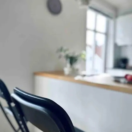 Apartment Utsikt, Sentralt Og Romslig! *